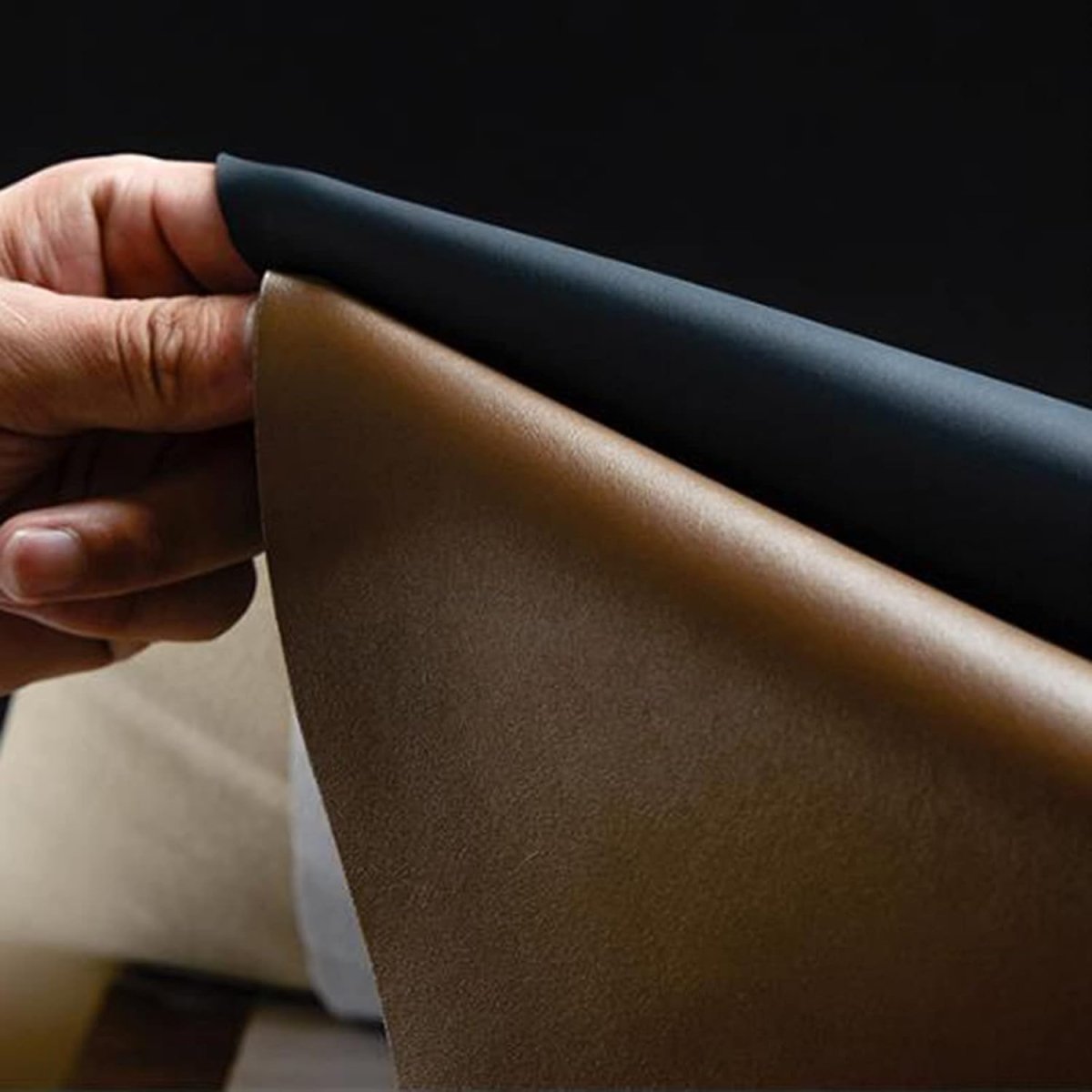 Black Modern Bar Stools Swivel Bar Stool Chair Counter Height Barstool with 360 Degree Swivel Seat